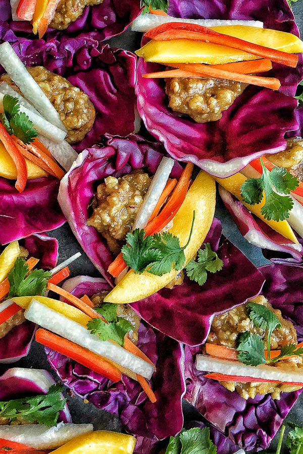 A mostly raw, totally vegan recipe that's incredibly satisfying. Find the recipe for these Spicy Mango Chile Wraps on Shutterbean.com!