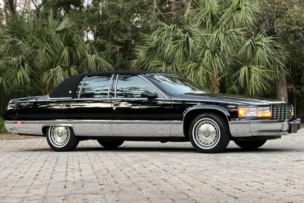 17k-Mile 1993 Cadillac Fleetwood