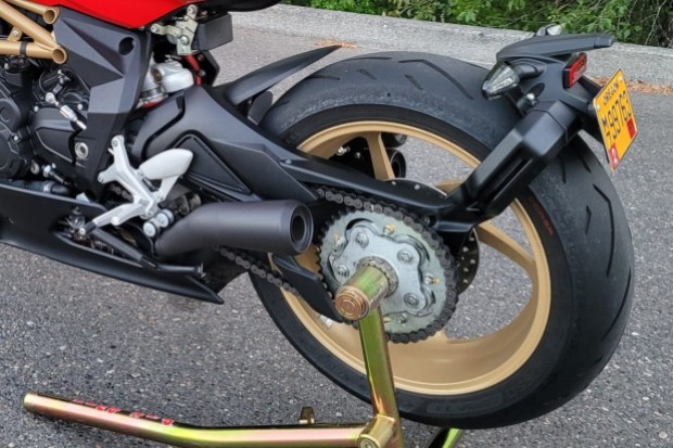 No Reserve: 2k-Mile 2021 MV Agusta Superveloce 800