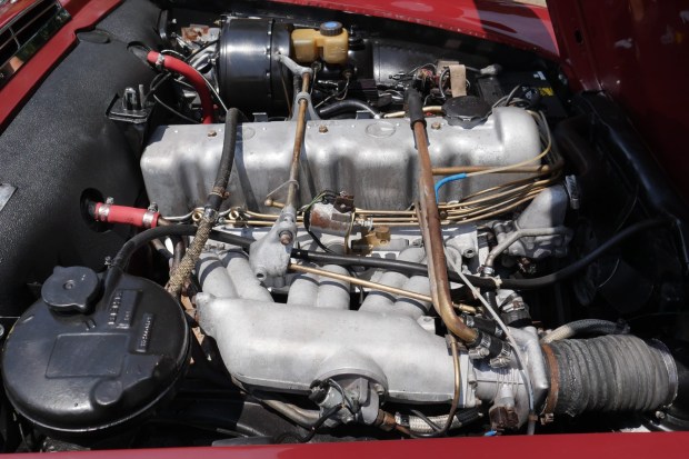2.8L-Powered 1966 Mercedes-Benz 230SL 4-Speed