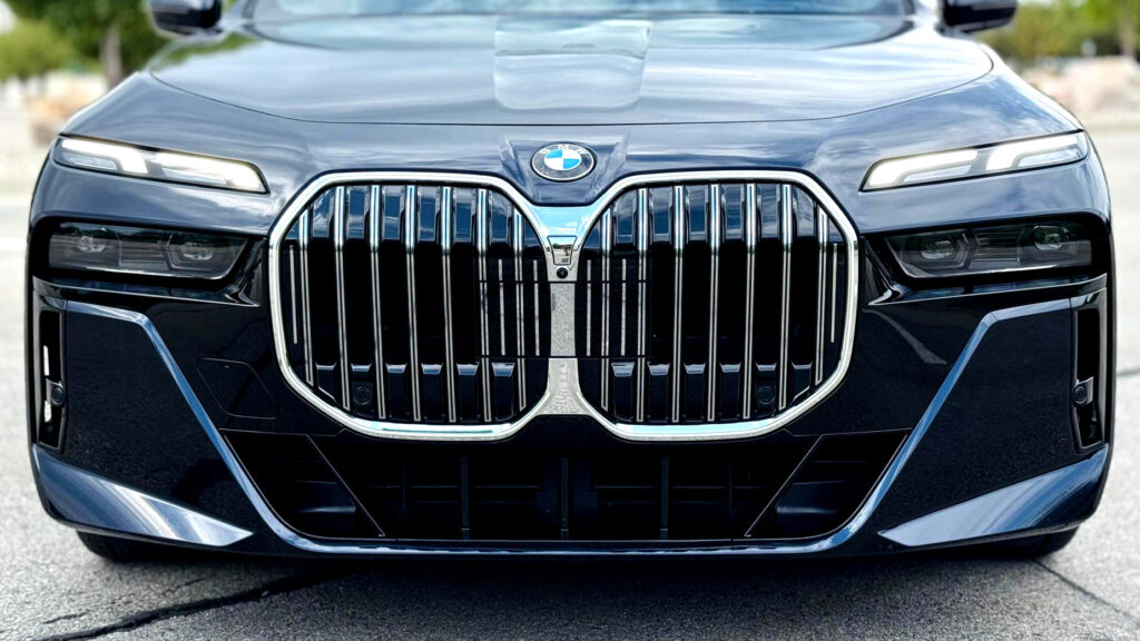  This Flagship BMW Lost Nearly $50K Before Most People Would Make The First Oil Change